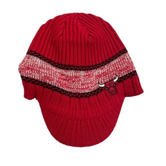 Chicago Bulls NBA Adidas Vtg Red Embroidered Acrylic Winter Beanie Visor Hat euc - Picture 1 of 8